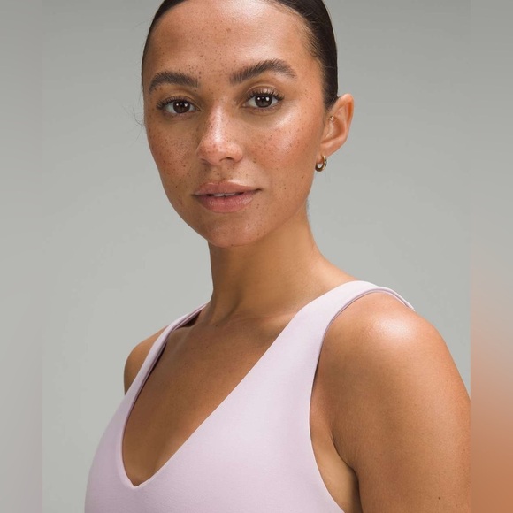 B-Lululemon Align V-Neck Bra *Light Support, A/B Cup - Picture 2 of 4